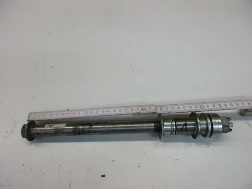 O. Kawasaki GPX 750 R ZX750F Steckachse (1) hinten Achse Hinterrad 20 mm Achse