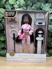 Naturalistas 11.5   I m Grace  Influencer Dol...