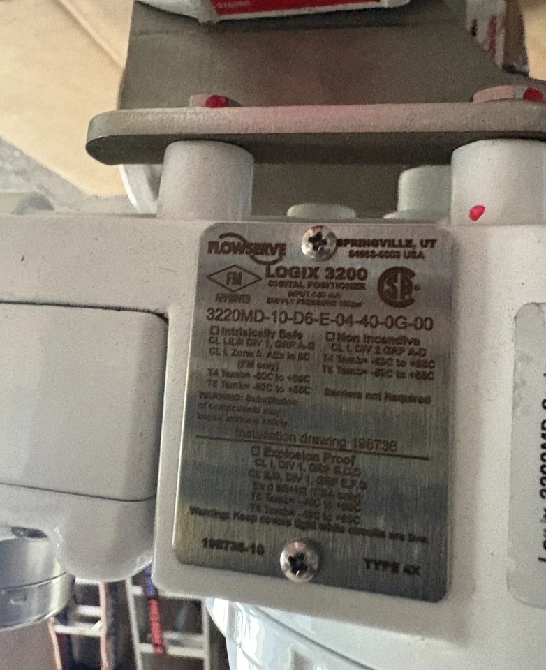 Flowserve Valtek 3200MD-10-D6-E-04-40-0G-00 posición digital Foto 3 de 4