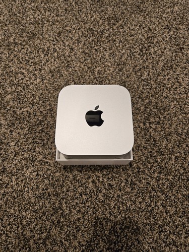 Chip Apple Mac mini M4 2024 16 GB RAM 256 GB SSD argento MU9D3LL/A - Foto 4 di 15