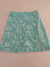 Fresh Produce Women's skirt Size Xs. Green and White
