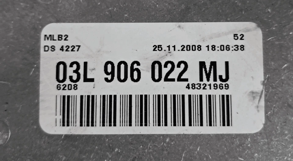 03L906022MJ Centralina iniezione  AUDI A4 (8K) 2.0 TDI FAP (105 Kw) Ber. - Immagine 2 di 4