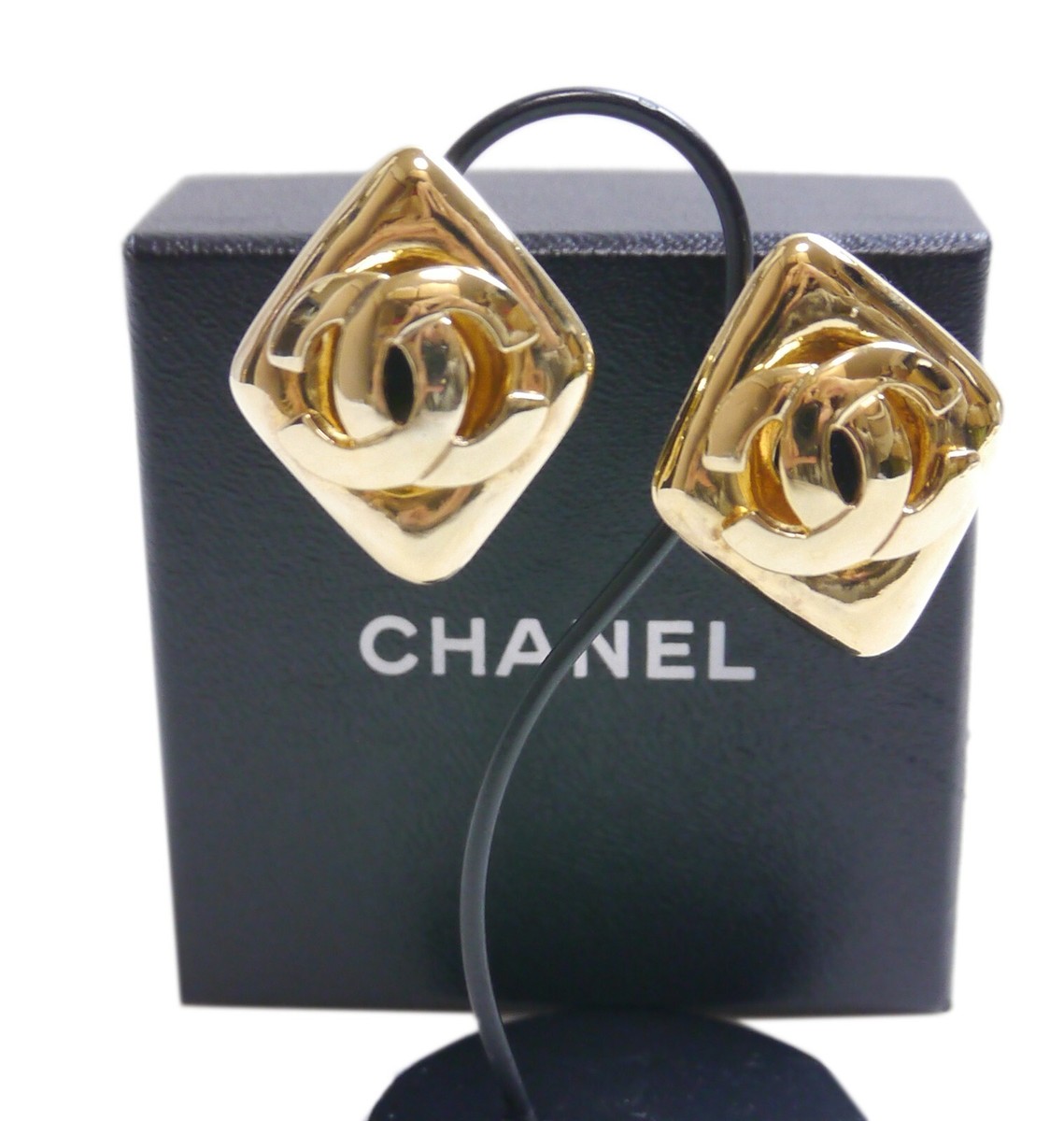 SALE♪CHANEL ココマーク オーバル ピアス Authentic CHANEL Earring COCO mark rhombus Metallic #6202 | eBay