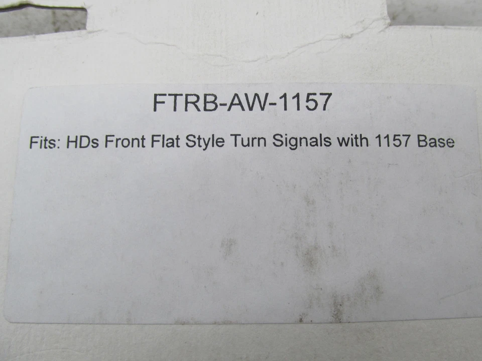 Señales de giro LED delanteras Harley Davidson Custom Dynamics con base 1157 FTRB-AW-1157 Foto 3 de 4