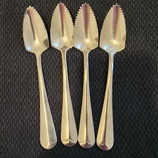 Set of 4 Grapefruit Spoons Stainless Steel Serrated Edge