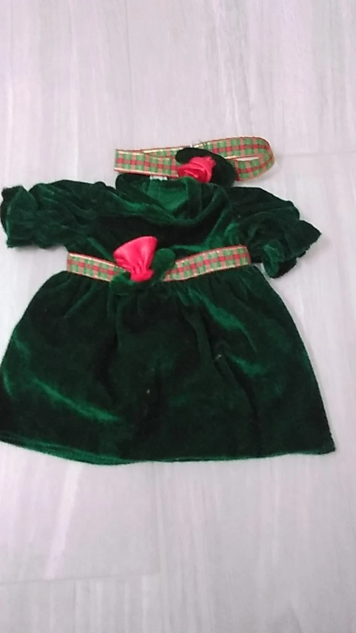 VETEMENTS Lotto vestiti bambola Kingstate Corp bianco rosa estate verde rosso vacanze