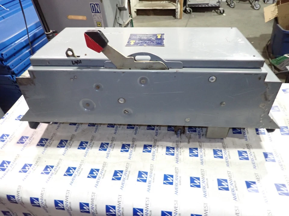 Interruptor de montagem em painel fundido SQUARE D QMB364 200 amp 600 volts ser D2 PM1168 - Imagem 3 de 4