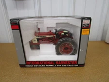 International IH 504 Gas NF tractor SPECCAST 1/16 diecast farm toy box Z