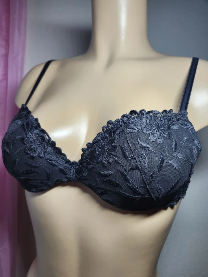 Wonderbra Extravagance Bra 36A Style 7492 Black Embroidered Lace Push Up  - Image 4 of 4