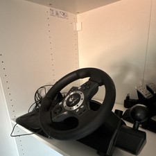 Logitech volante da gioco con pedali e leva cambio nero, cavi inclusi