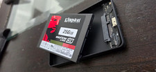KINGSTONE 256GB 2.5 + External Case/Enclosure USB 3.0 USB-Powered Black Plastic