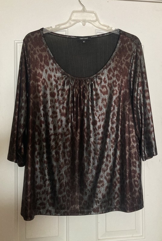 Karen Kane 3x Metallic Leopard Print Long Sleeve V Neck Top
