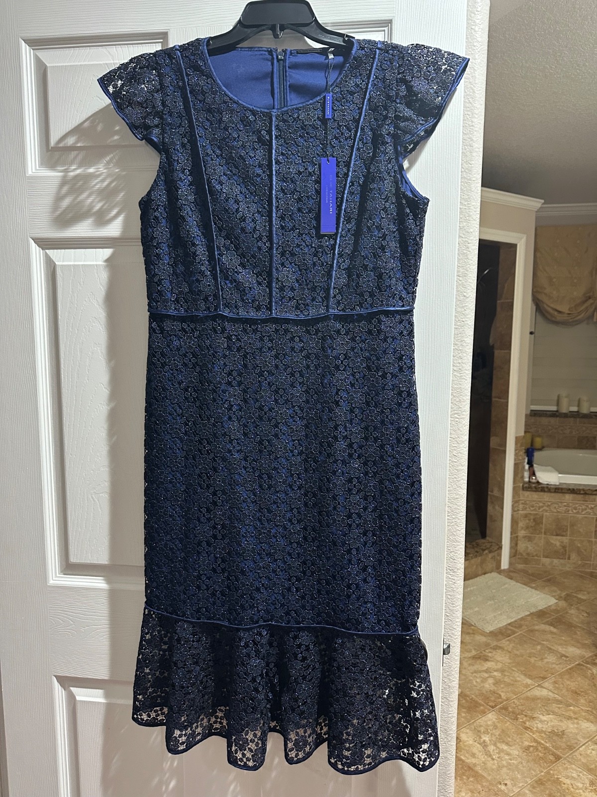 Elie Tahari Laze dress size 12 new Color Twlight