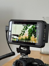 Atomos Ninja V with accessories; Batteries, mounts, SSD etc   PERFECT Condition