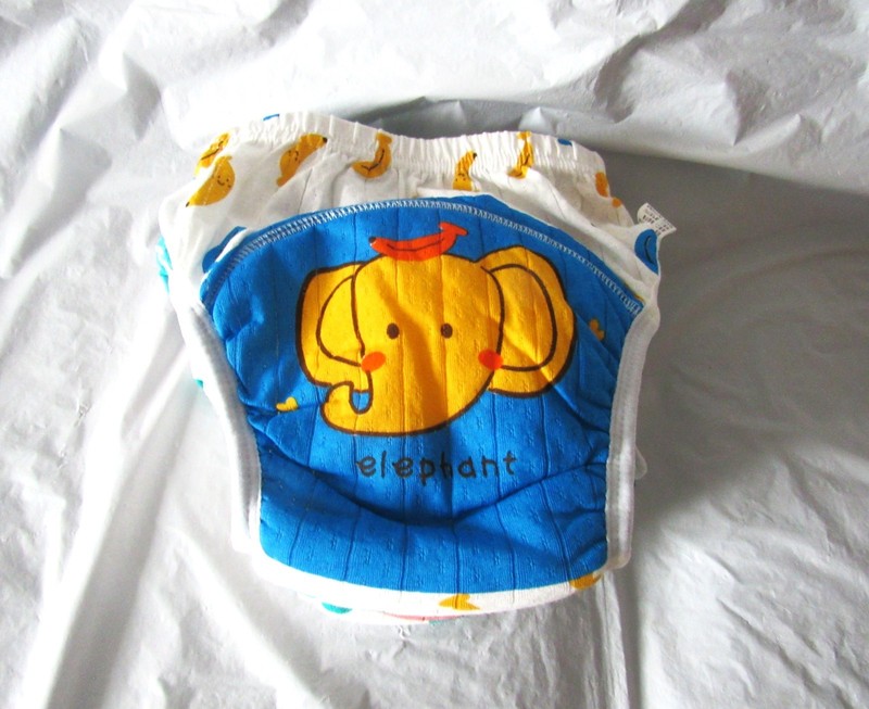 6 Girls training pants size 5