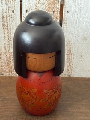 Japanese Kokeshi Artist: Midori Sato Traditional dolls where you can feel the wa