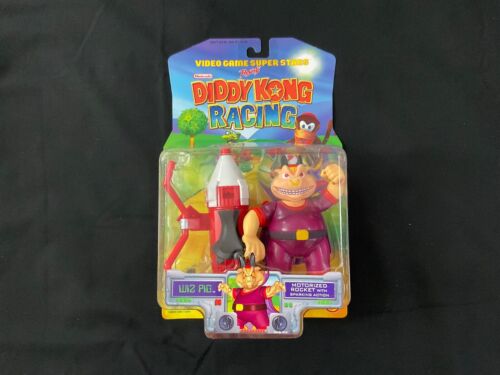 Toy Biz Wiz Pig Diddy Kong Racing Figure and Rocket Car 1999 RARE Nintendo NEW &
