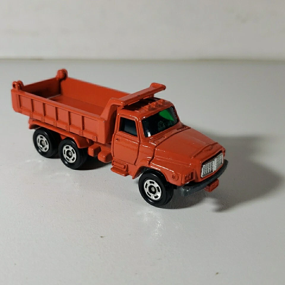 Vintage Tomica Nissan Diesel Dump Truck #16 Orange Diecast 1/102 Construction NM - Image 3 of 4
