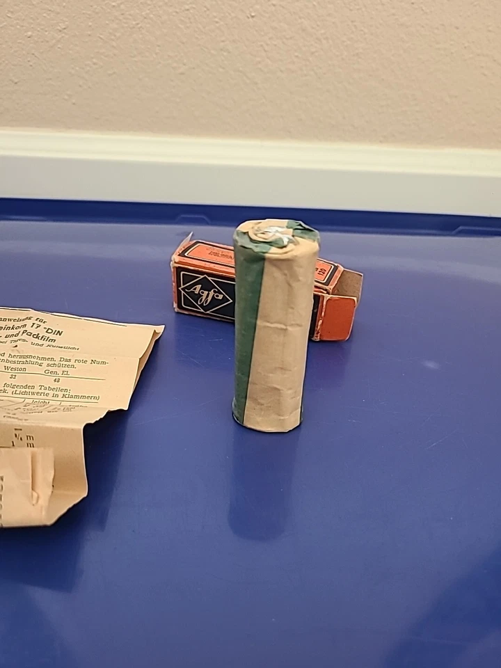 Película Isopan Aluminio Almacenamiento AGFA Hecho en Alemania con Instrucciones de Uso. Foto 2 de 4