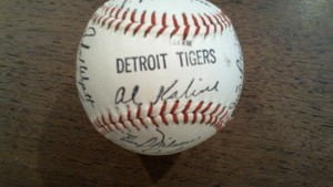 1968  Detroit Tigers Team Signed Baseball in ball cube