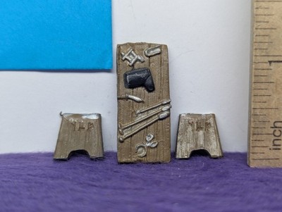 Grenadier SS05 (e) Table with Torture Devices Metal Miniature Fantasy