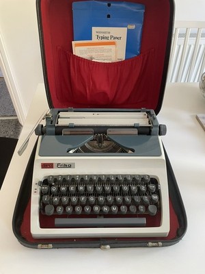 Vintage 70er Jahre Daro Erika Modell 42 Schreibmaschine