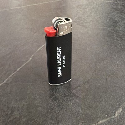 Saint Laurent Feuerzeug / Lighter / Appelle Moi / Paris