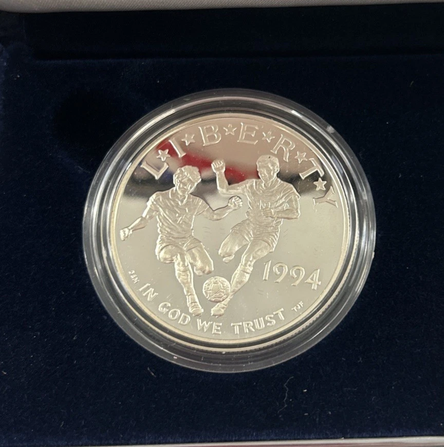 1994 World Cup Proof Commemorative Uncirculated Two-Coin Set With COA - Image 2 of 4