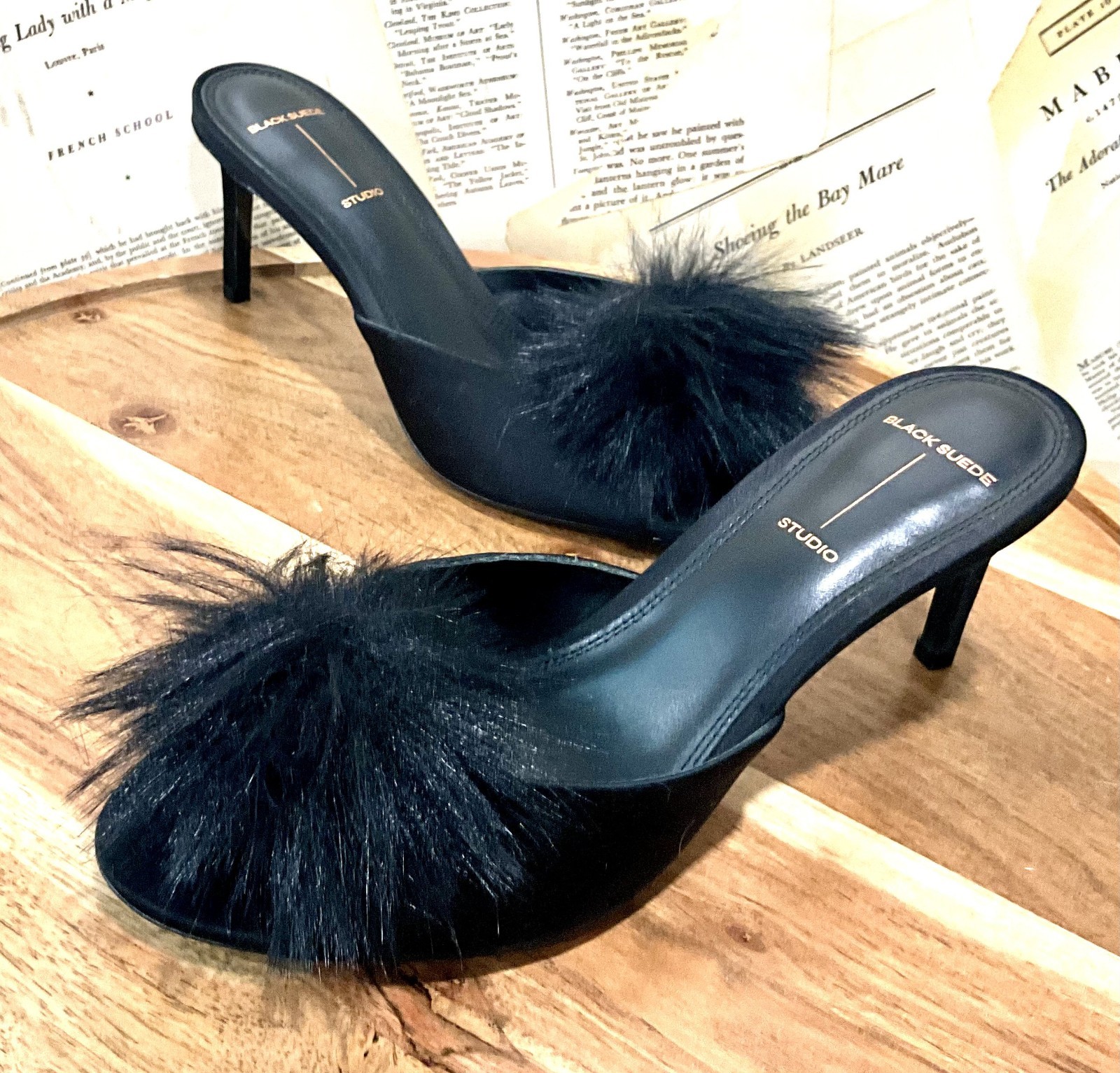 Anthropologie Black Suede Studio Ricca Feather Pom Sandal Slides Satin 398 NEW 34190₽