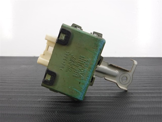 03-04 Toyota Tundra Towing Converter Relay Module OEM 81985-34020 | eBay
