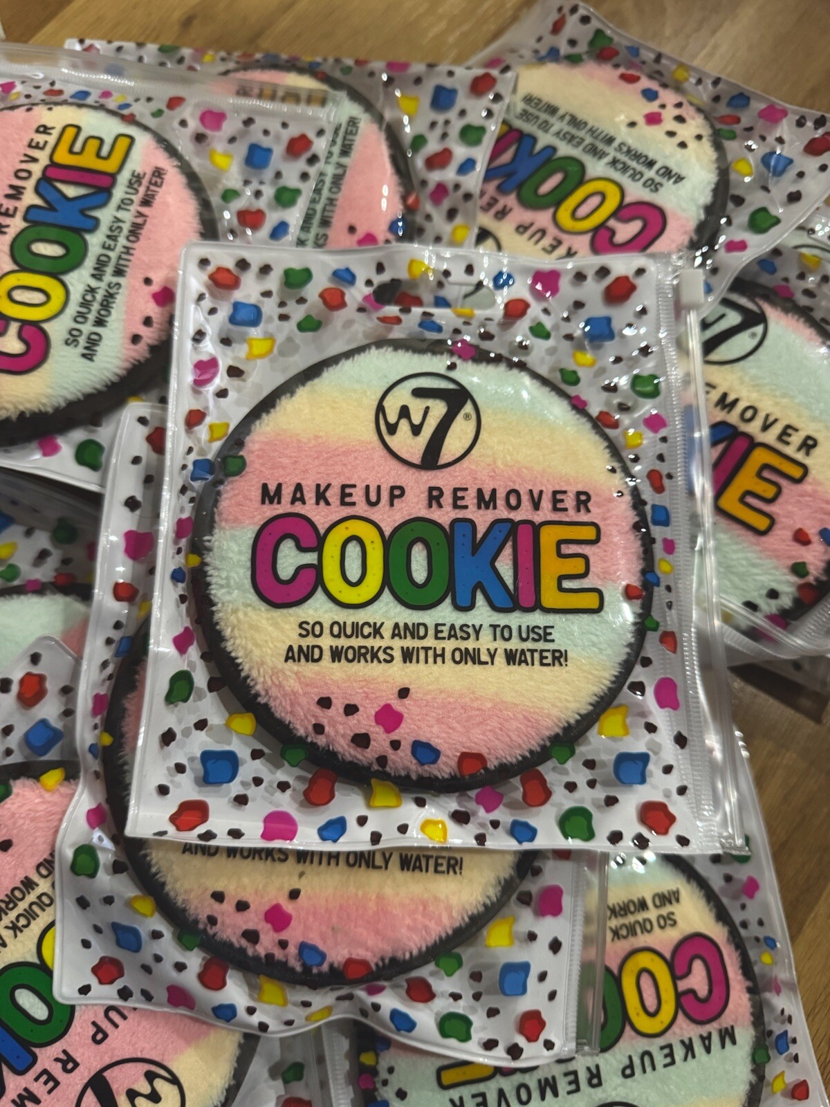 W7 Makeup Remover Cookie