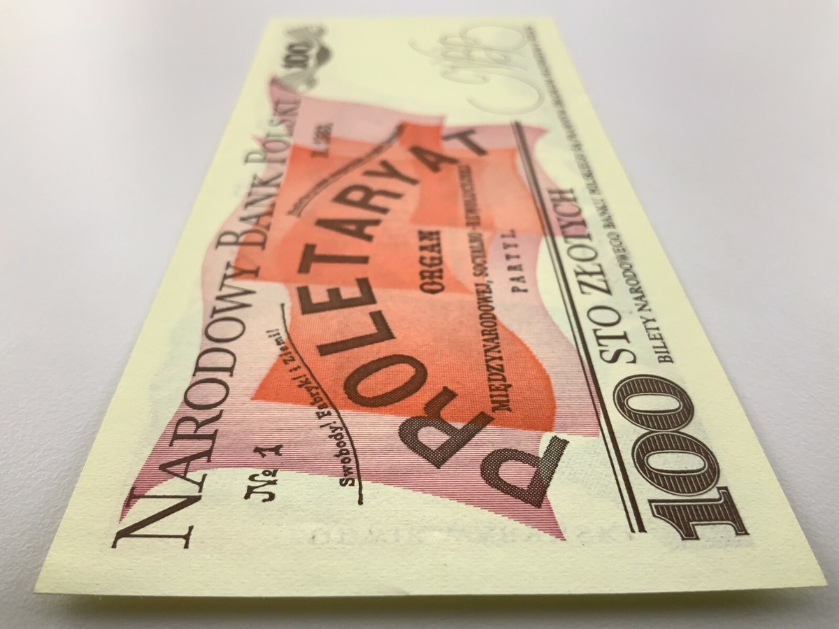 ポーランド 旧100ズウォティ1988 24枚 ポーランド 旧100ズウォティ1988 24枚 1988 Poland 100 Zlotych