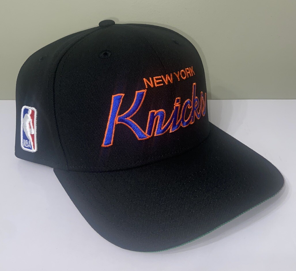 New York Knicks Vintage Script NBA Logo New Era Snapback Cap Hat