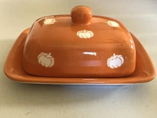 TERRAMOTO CERAMIC ORANGE PUMPKINS RECTANGULAR COVERED BUTTER DISH