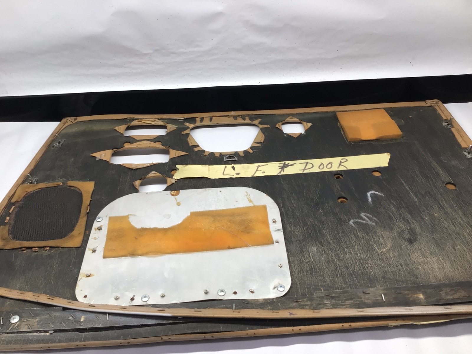 1966 - 1980 Rolls Royce Silver Shadow Wraith II Front Left Interior Door Panel