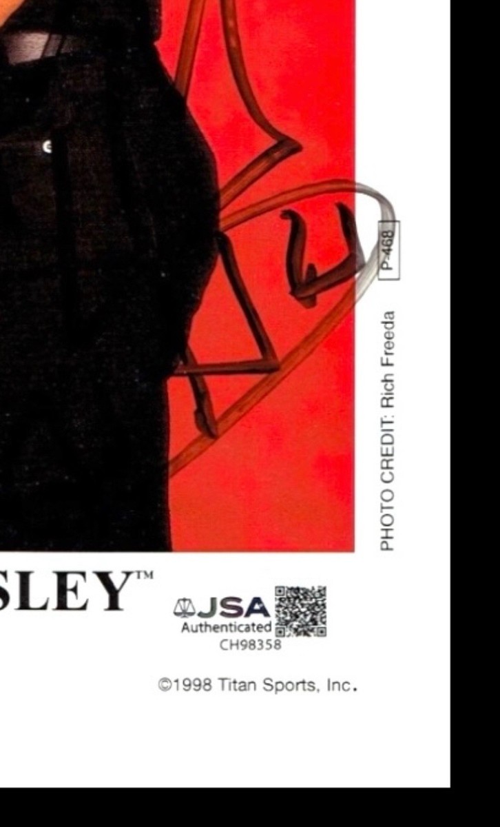 WWE TRIPLE H AND CHYNA P-468 SIGNED 8X10 ORIGINAL PROMO PHOTO WITH