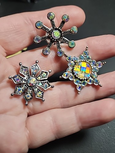 3 Small Irredescent Rhinestone Snowflake Push Pins Pretty For Holiday ...