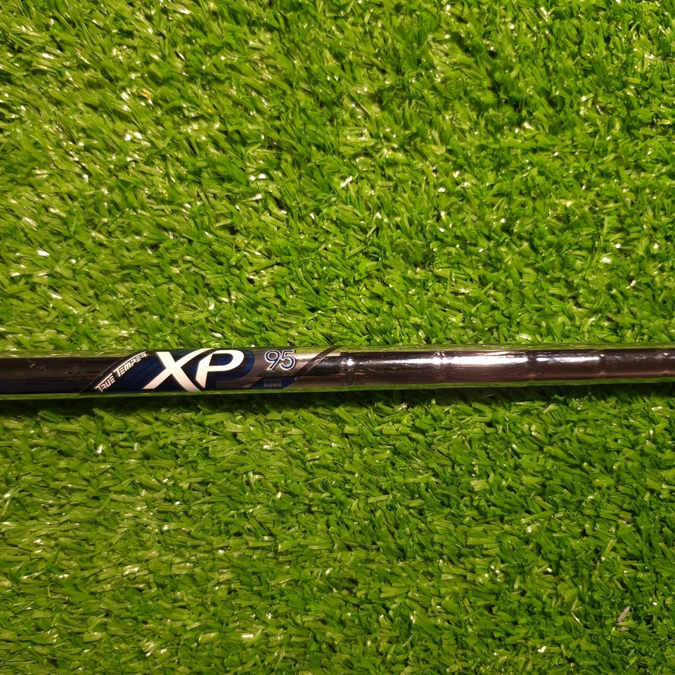 Callaway Rogue X 8 Iron Stiff Flex Steel - Image 4 of 4