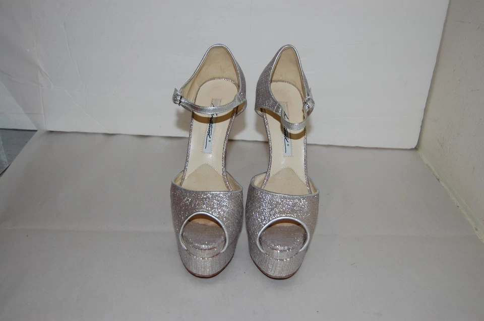 37/US7❤️ Sandalias de plataforma Brian Atwood metálicas plateadas de tacón alto ITALIA Foto 2 de 4