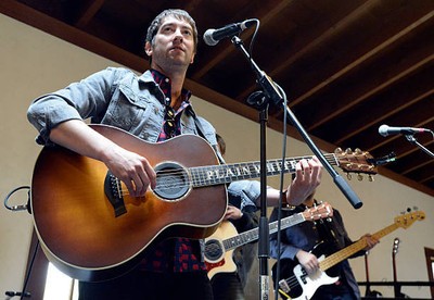 Tom Higgenson of the Plain White T's performs at Far Niente Winer - Old Photo