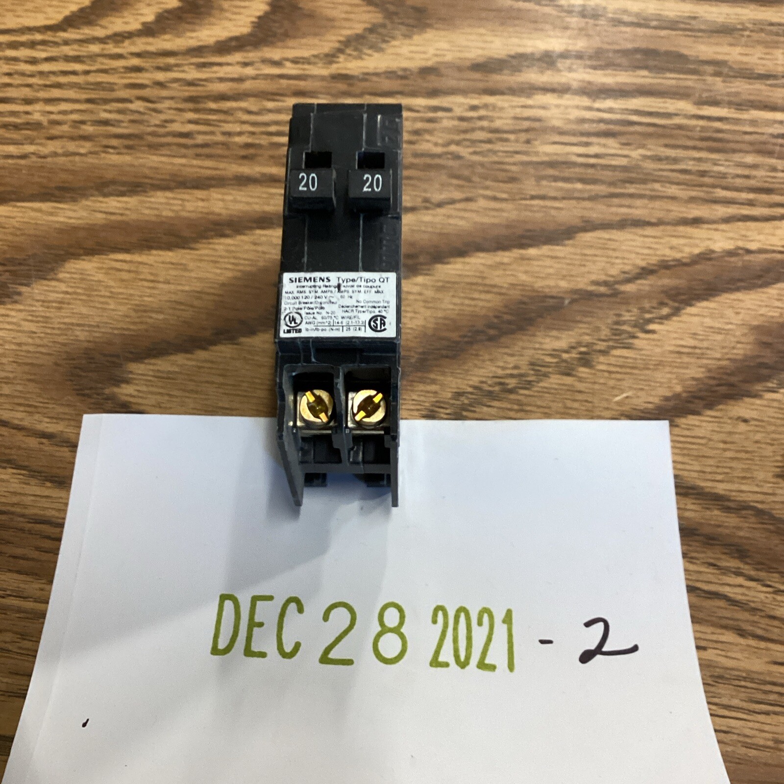 Siemens Q2020NC 2020 Amp 21 pole 120/240V 60HZ Type QT Tandem Breaker