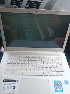 HP Chromebook 14-ca052wm 14 inch (32GB, Intel Celeron, 1.1GHz, 4GB)...
