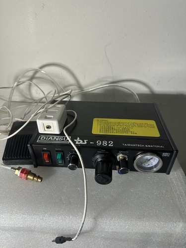 DIANSU DS-982 Semi-Automatic Glue Dispenser–Solder Paste Liquid Controller- Used