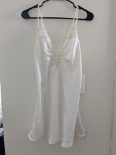 Victoria's Secret 1990s Vintage Bridal Nightgown Slip Dress - White - Petite