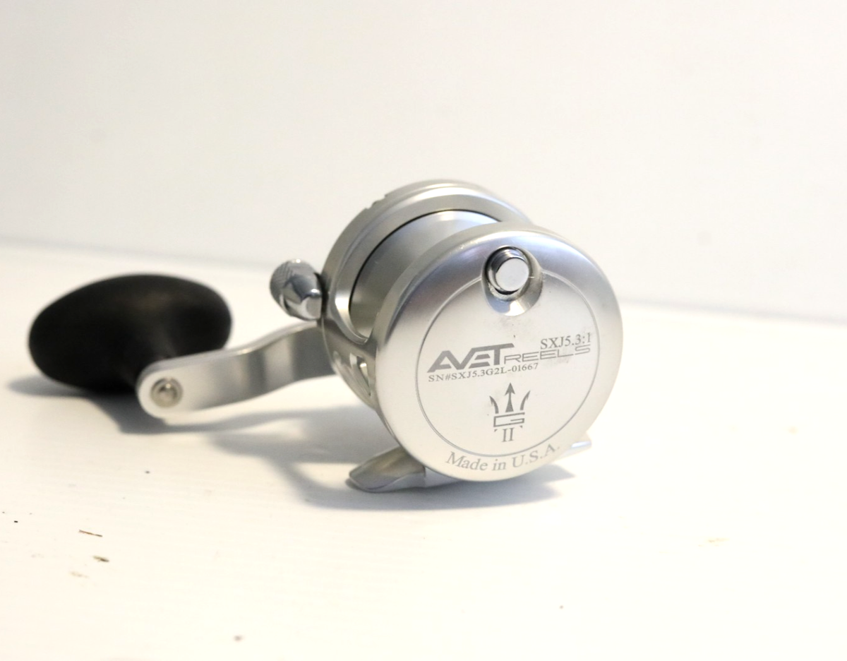 Avet SXJ5.3 G2 NGP Single Speed Lever Drag Reel - LEFT HANDED