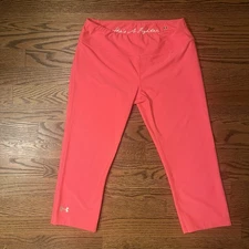 Under Armor Pink Cropped Heat Gear “She’s A Fighter” Leggings - Women’s Small