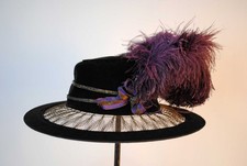 LADIES VELVET WIDE BRIMMED HAT, LABEL, c1920s