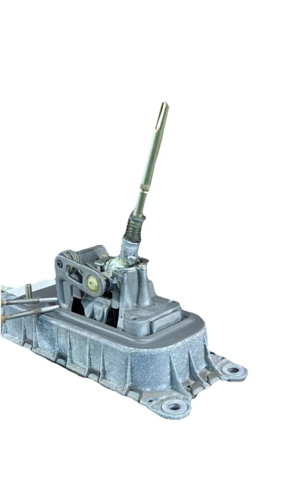 Volkswagen Golf GTI Jetta 2000-2004 caja de cambios con torre de cambios - 1J0711061C Foto 3 de 3