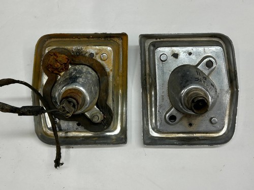 65 Nova Station Wagon Taillight Die Cast Housing 1965 - Picture 9 of 9