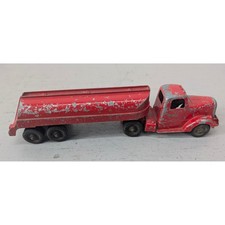 Vintage Tootsietoy Red Diecast Metal Fuel Tanker Truck Made in USA 9in.